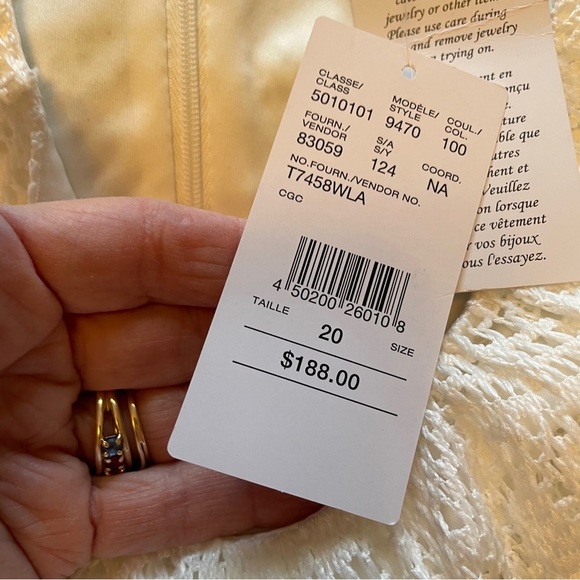 Laura Plus White Lace Dress-Size 20-Sleeveless/Fitted Bodice-Flared Skirt NWT - Picture 4 of 14